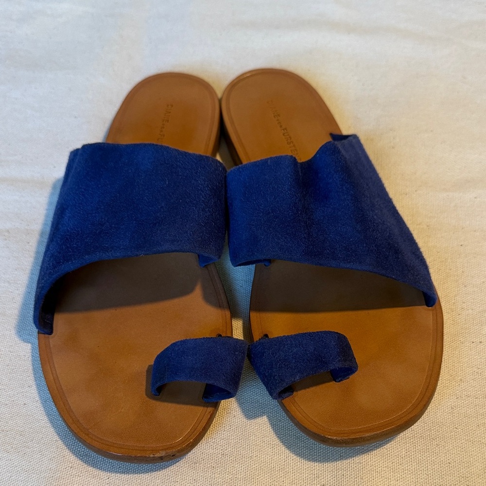 DIANE VON FURSTENBERG Royal Blue Suede & Tan Leather Sandals / Slides sz 7